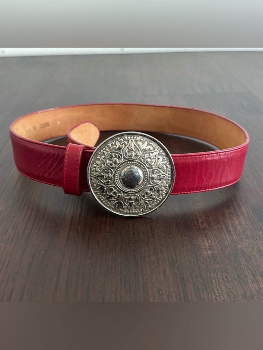 RED LEATHER BELT METAL BUCKLE WESTERN